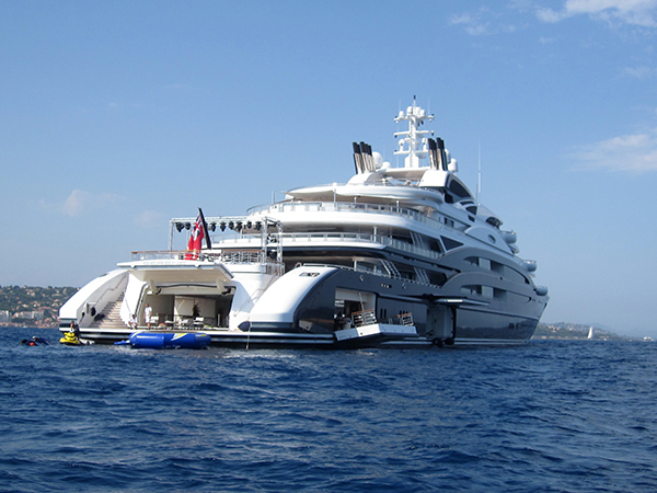 super yacht charter in italy