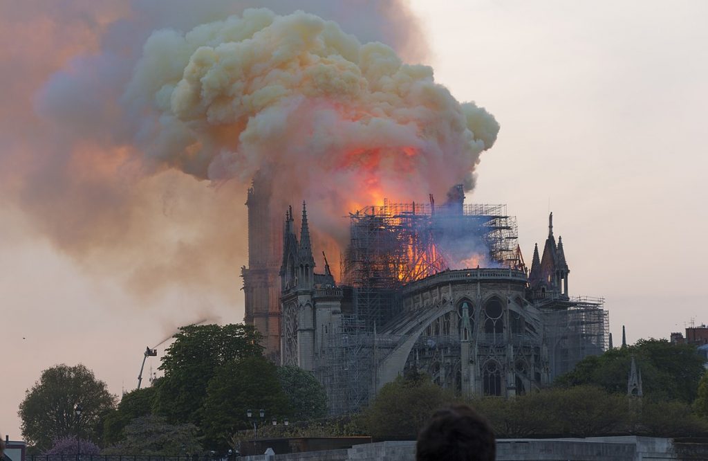 Los millonarios franceses lideran las donaciones para Notre Dame