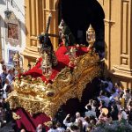 Sevilla se engalana con la celebración de su Semana Santa
